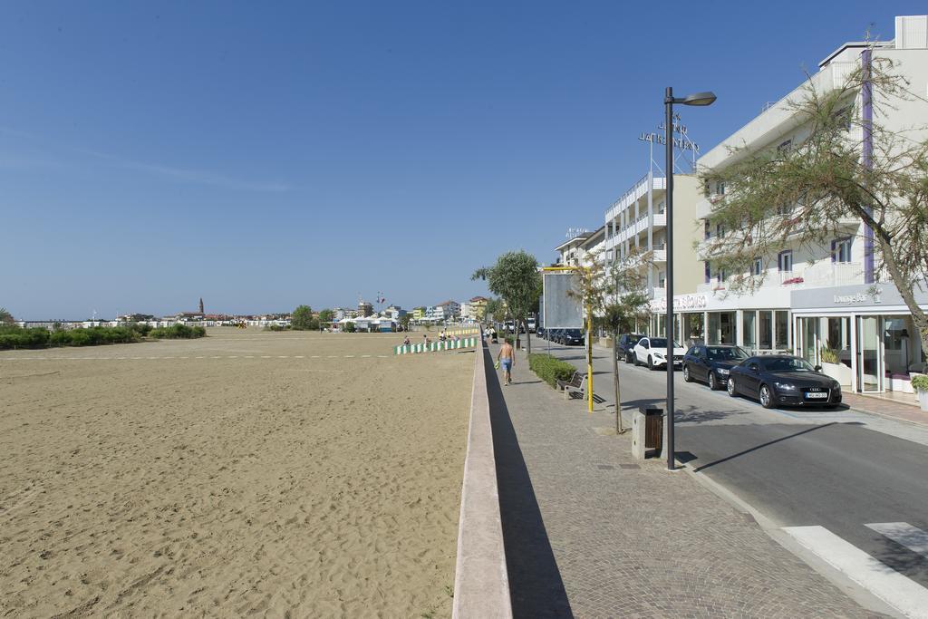 Hotel Benvenuto Caorle Exterior photo